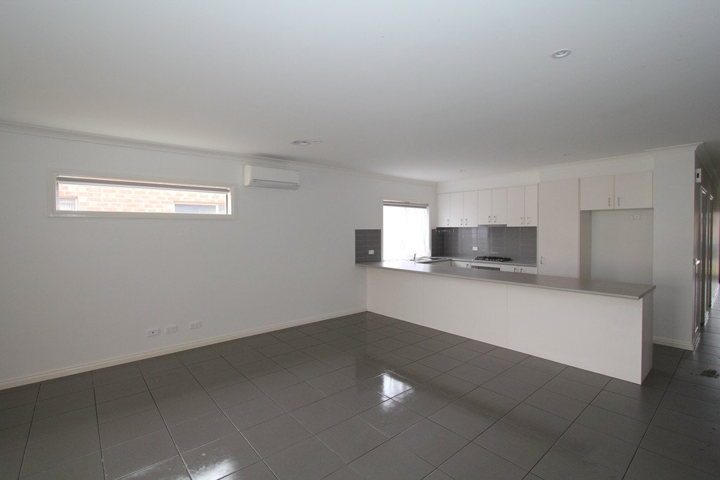 31 Westcliffe Crescent SEBASTOPOL 2