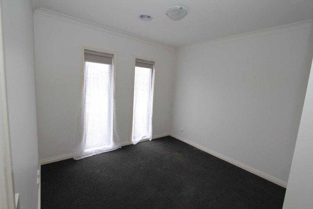 31 Westcliffe Crescent SEBASTOPOL 6