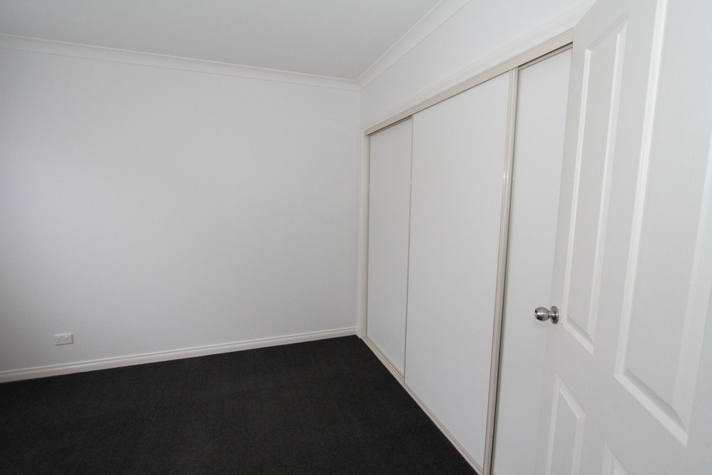 31 Westcliffe Crescent SEBASTOPOL 13
