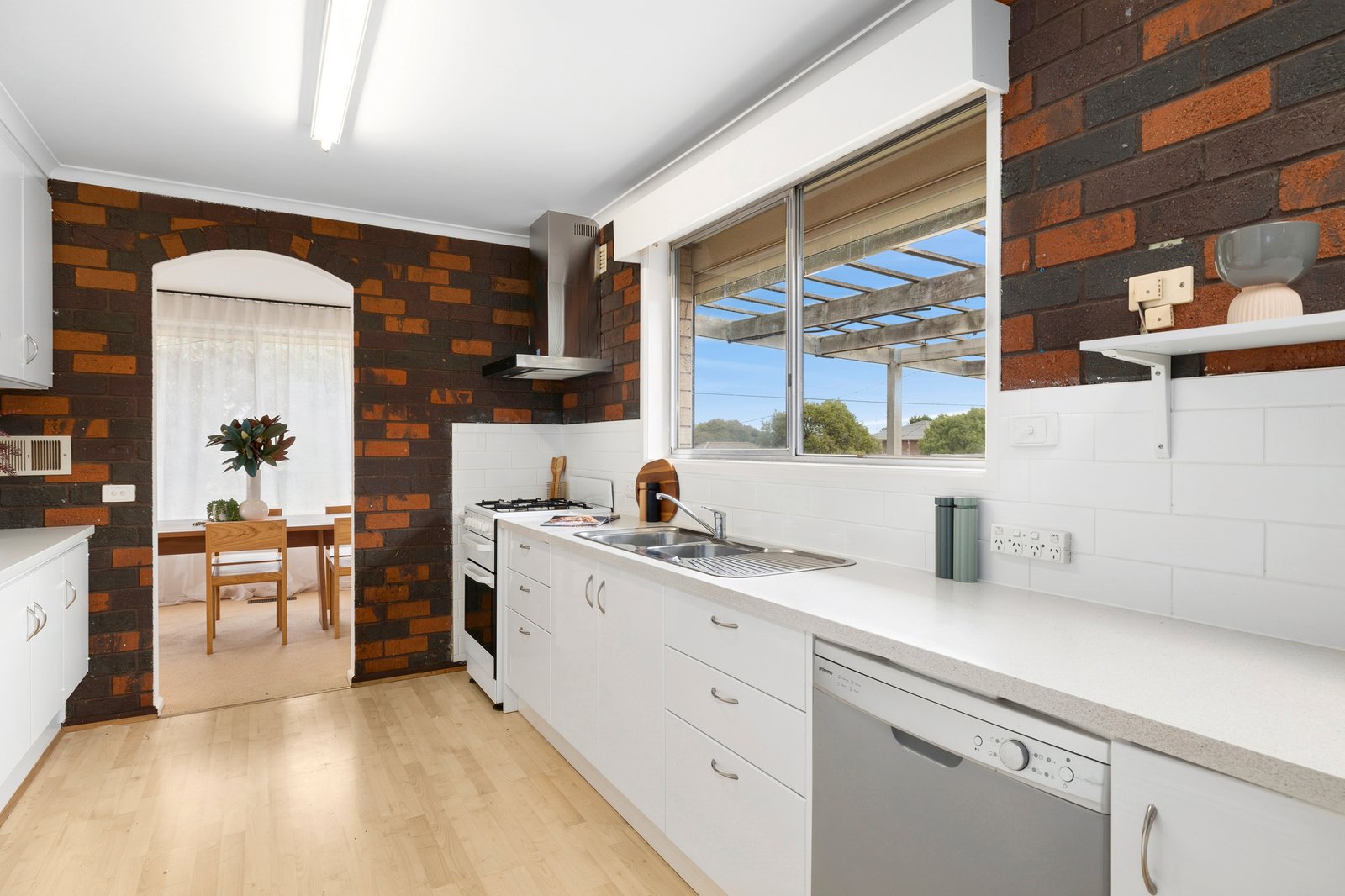 Gallery: 31 Whitehaven Crescent