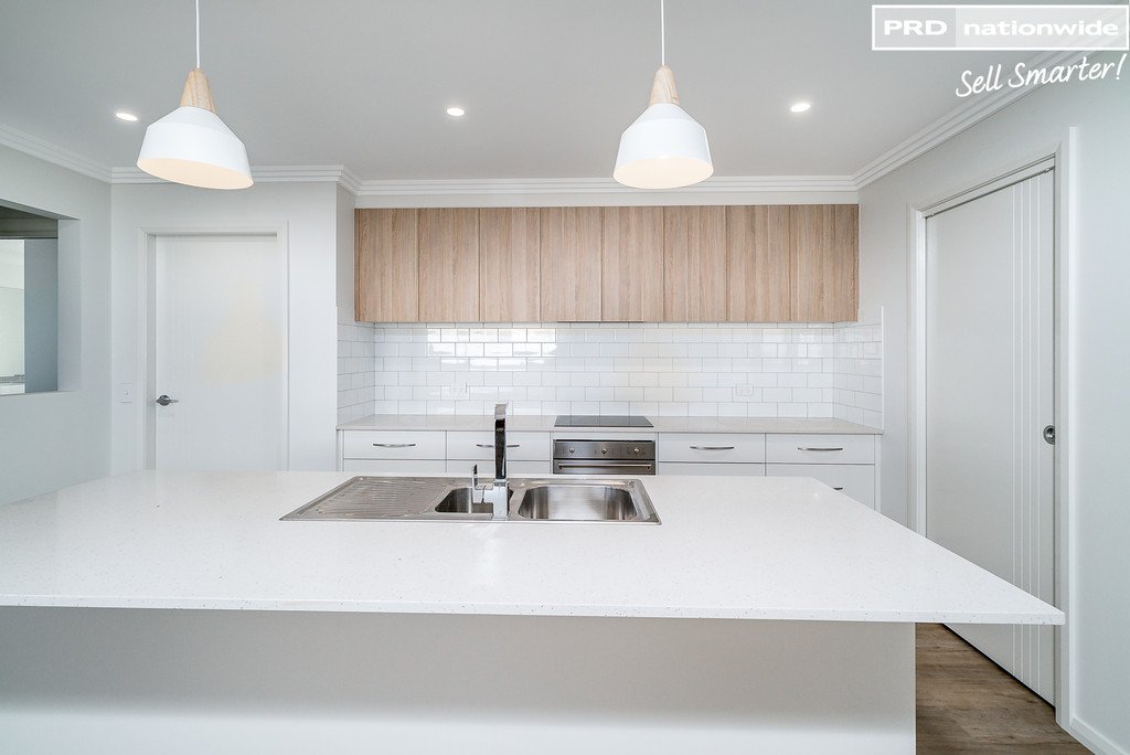 31 Wiveon Street GOBBAGOMBALIN 2
