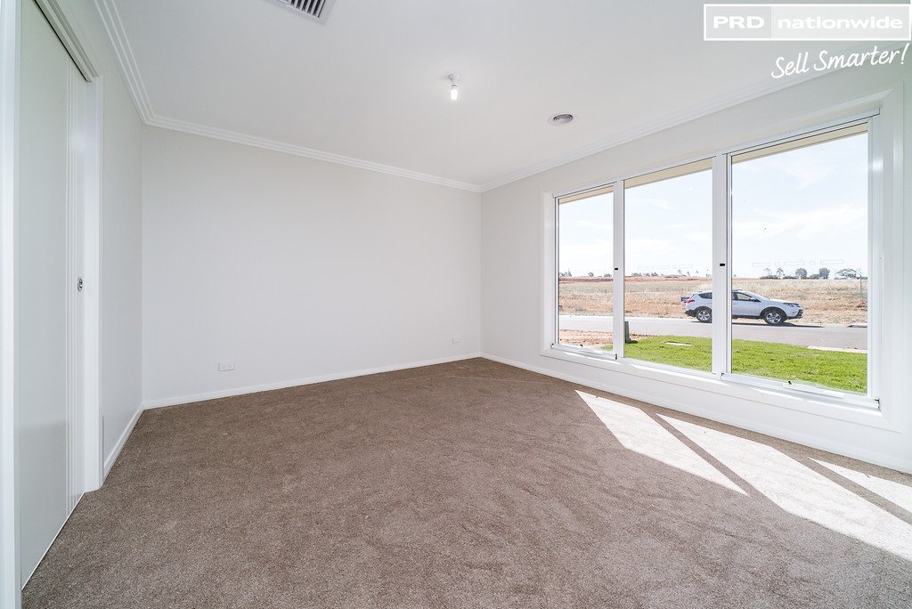 31 Wiveon Street GOBBAGOMBALIN 5