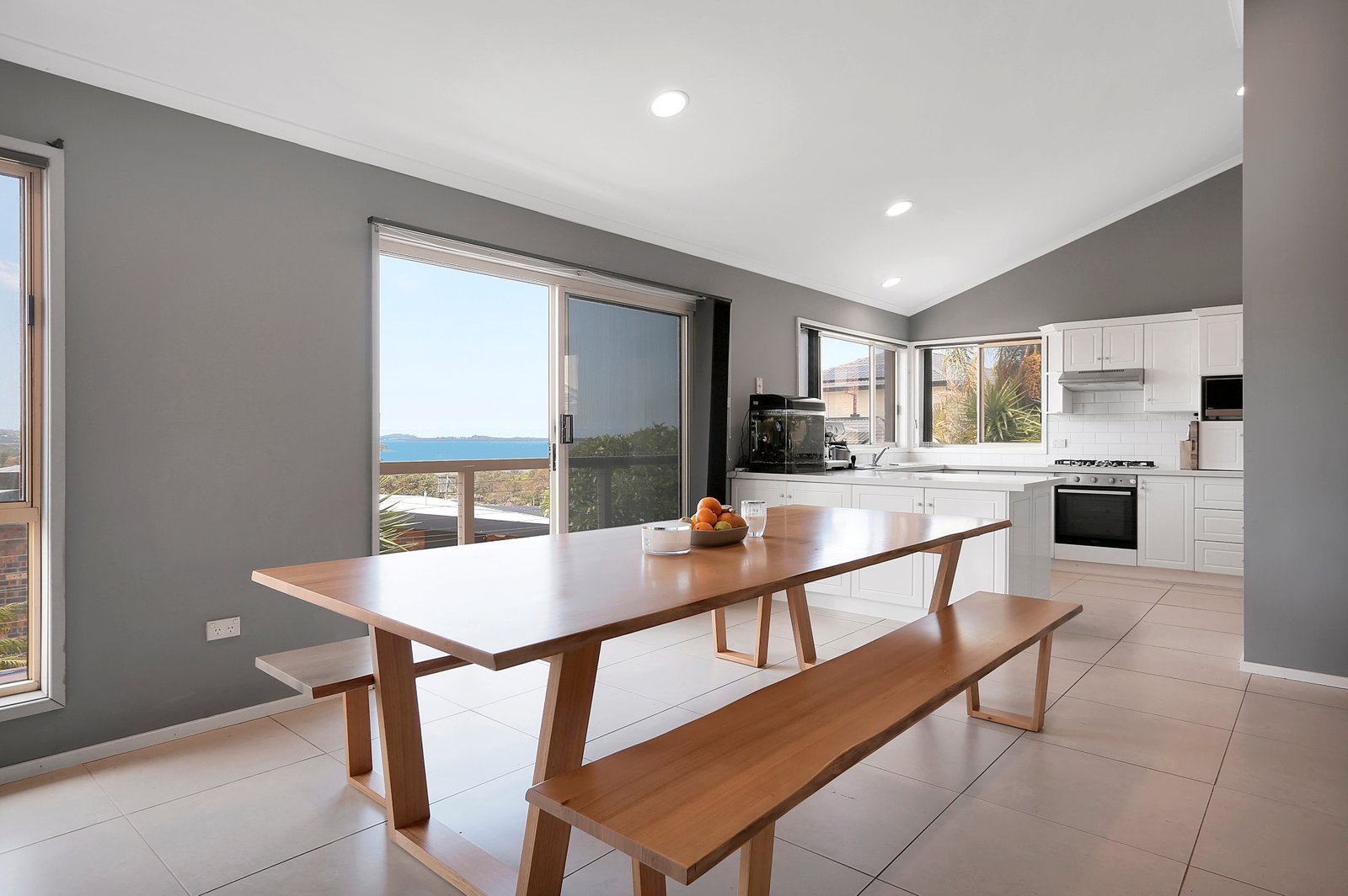 31 Wybalena Ave  KOONAWARRA 4