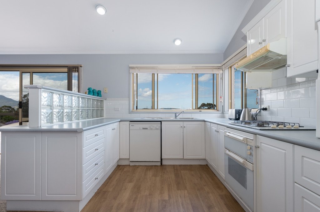 31 Wybalena Ave KOONAWARRA 5