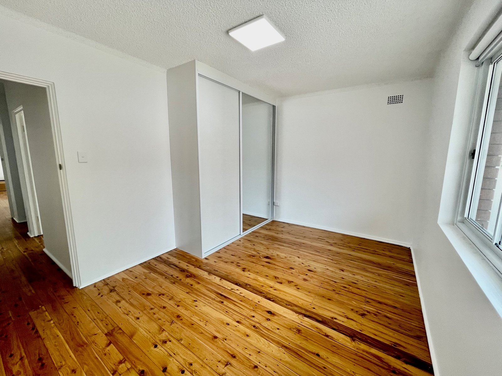 3/10 Colin Street LAKEMBA 3