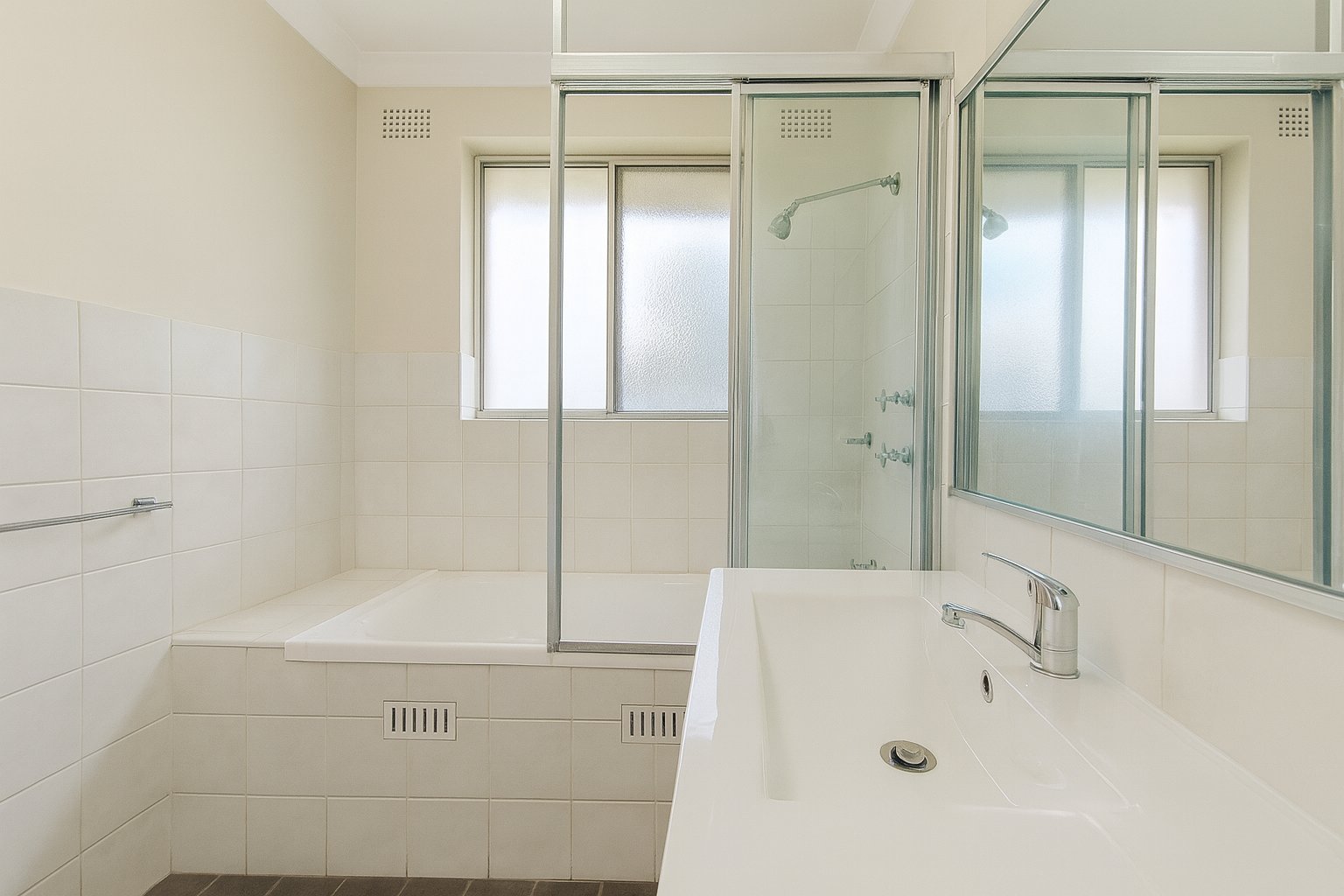 3/10 Collimore Avenue LIVERPOOL 6