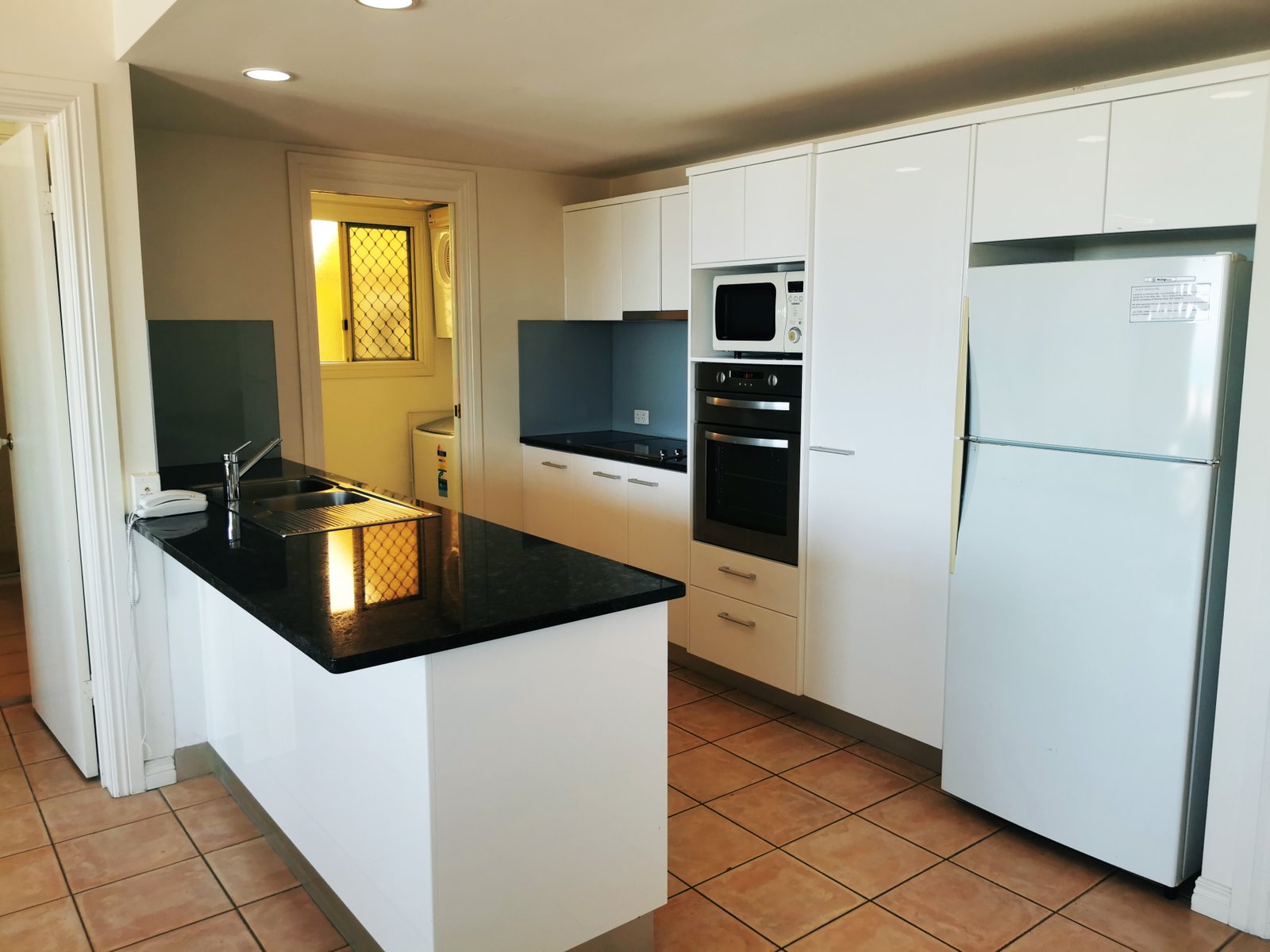 3/10 Golden Orchid Drive AIRLIE BEACH 3