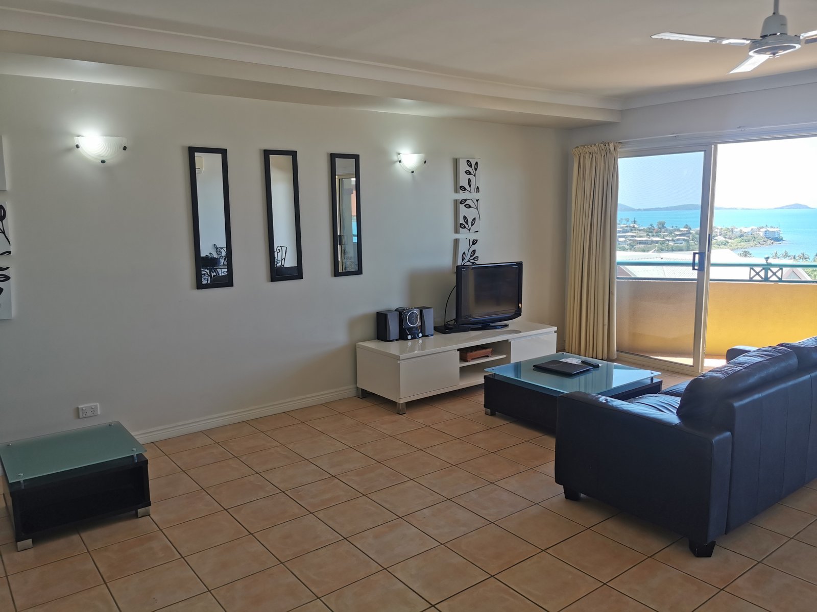 3/10 Golden Orchid Drive AIRLIE BEACH 4