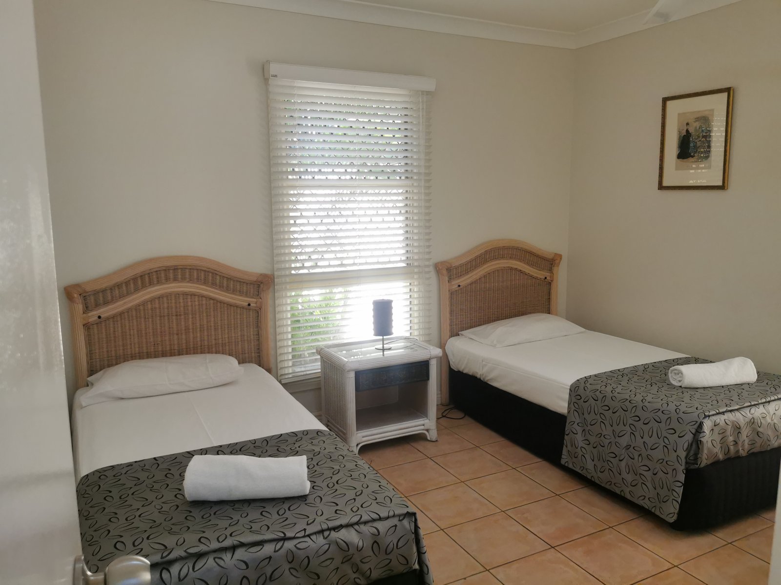 3/10 Golden Orchid Drive AIRLIE BEACH 5