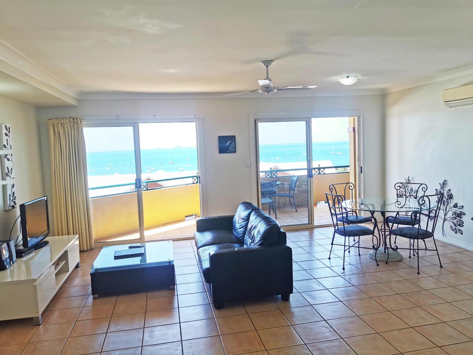 3/10 Golden Orchid Drive AIRLIE BEACH 7