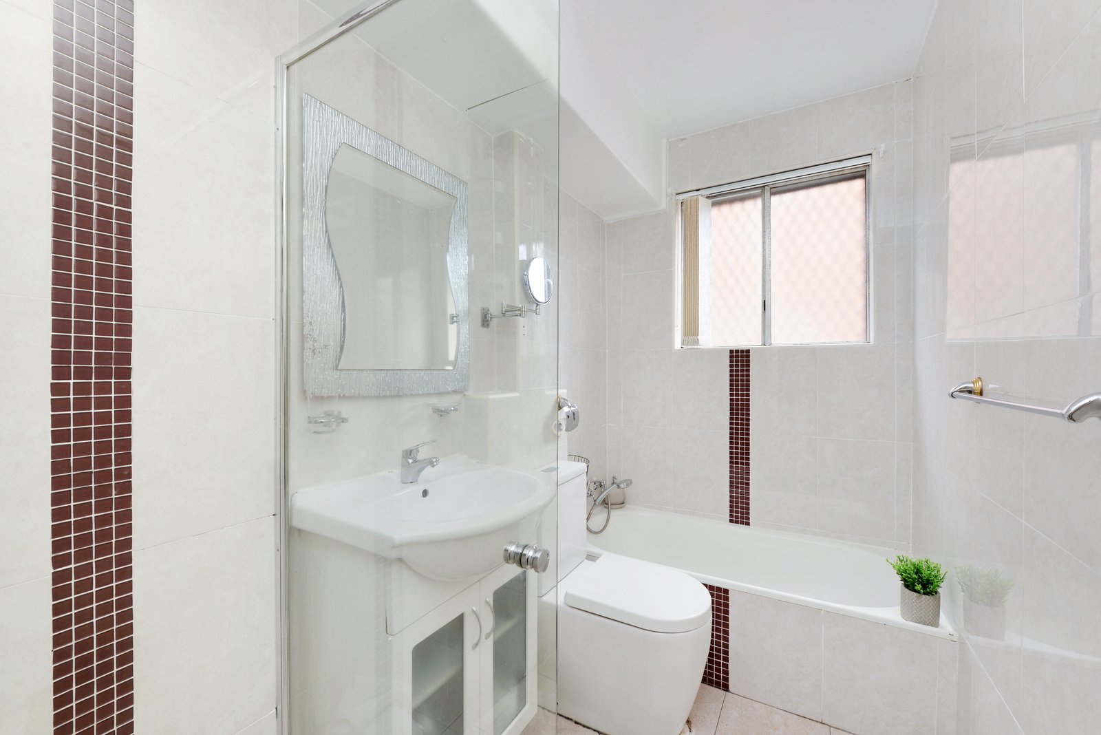 3/10 Grace Campbell Crescent HILLSDALE 4