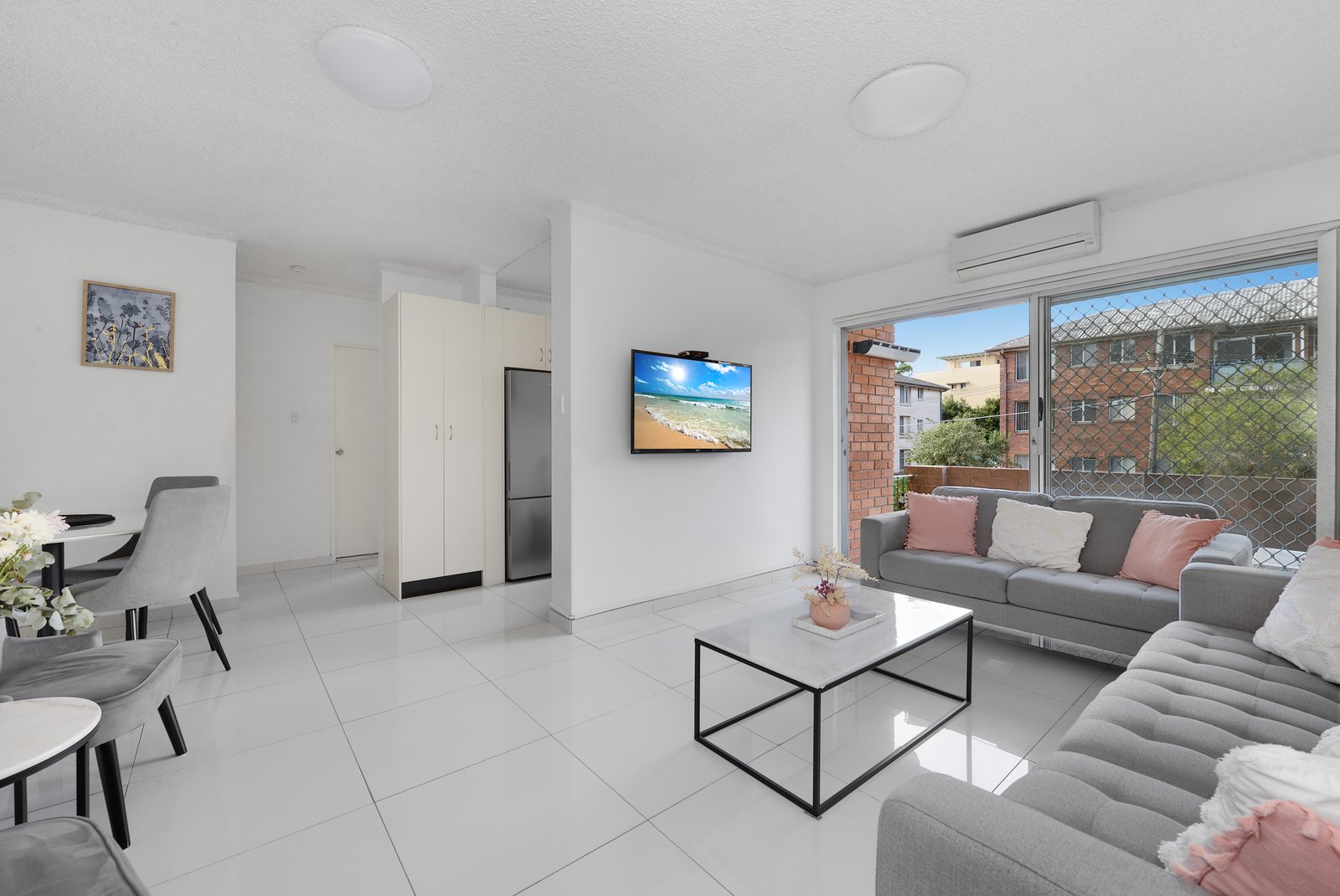 3/10 Grace Campbell Crescent HILLSDALE 8