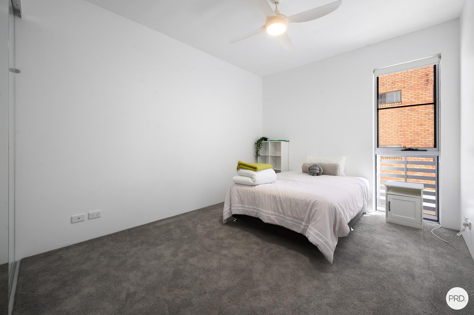 3/10 Imperial Parade LABRADOR 12