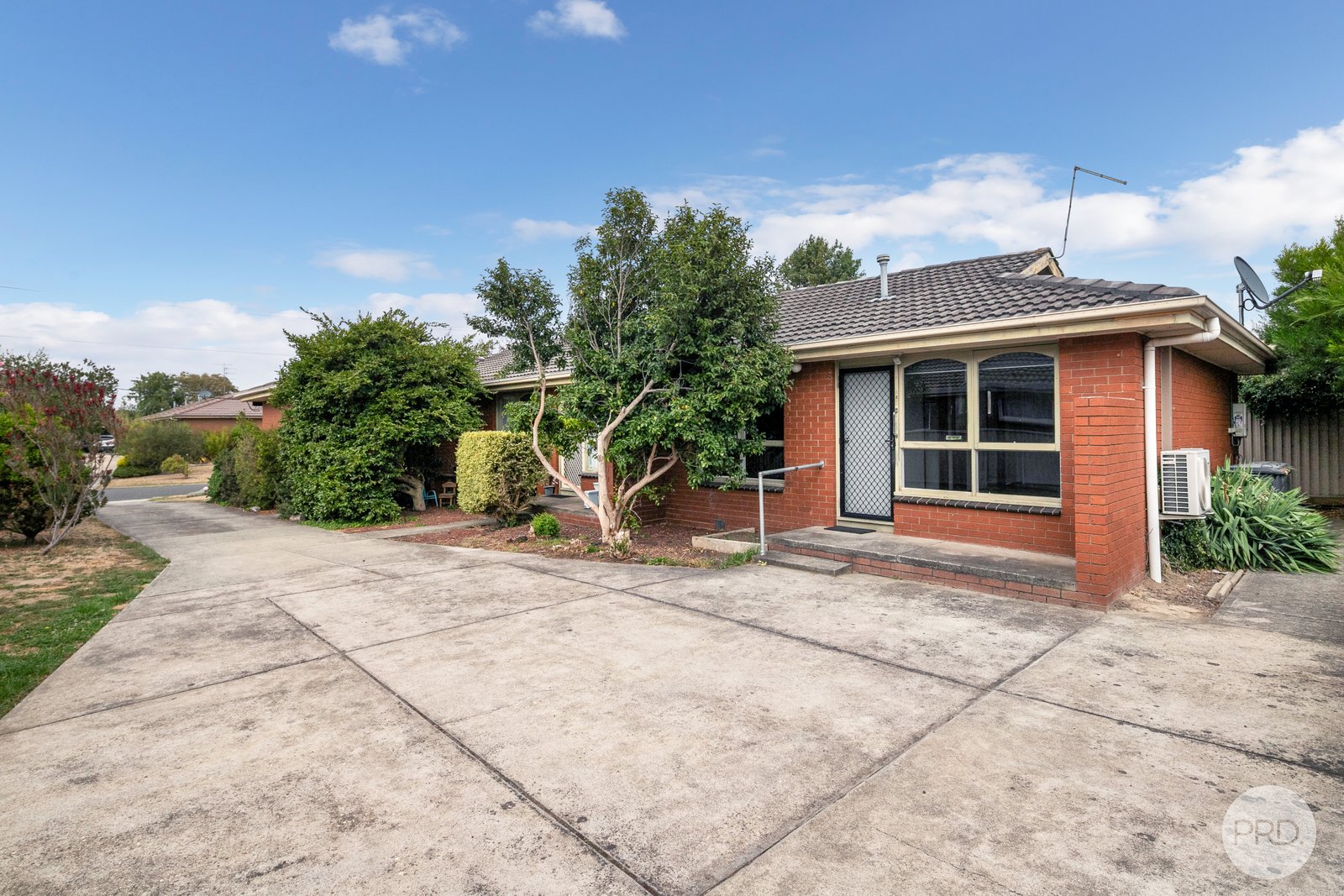 3/10 John Street WENDOUREE 1