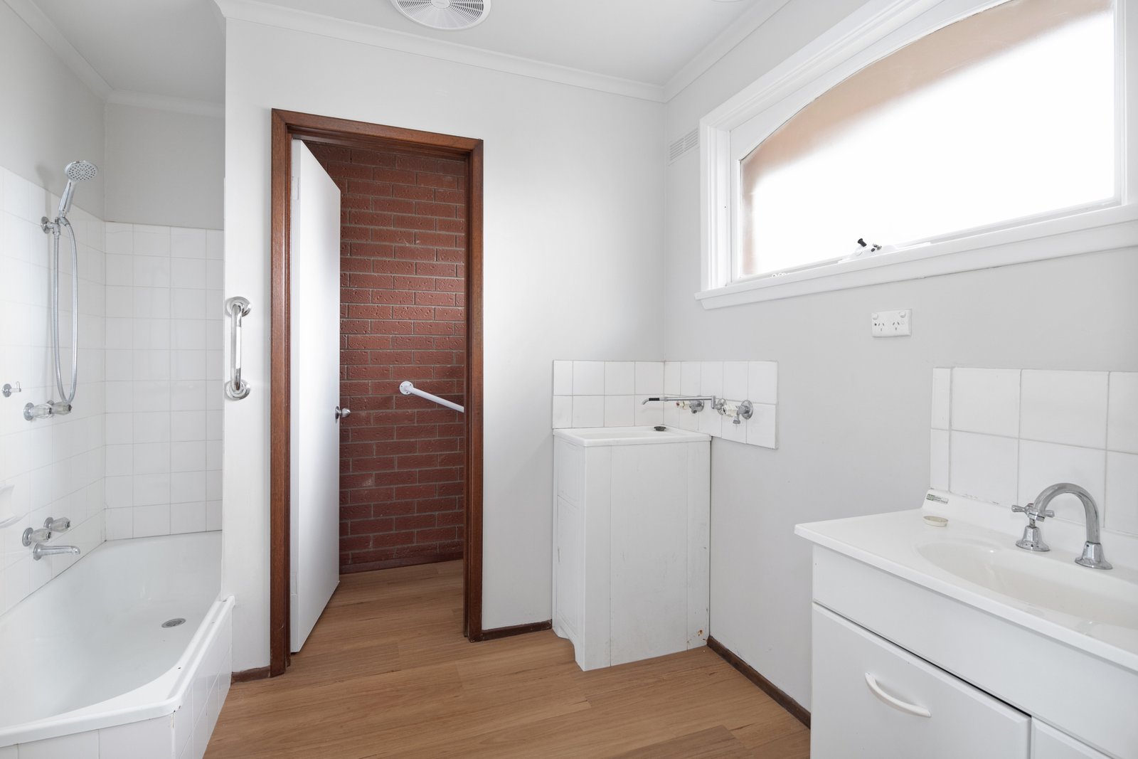 3/10 John Street WENDOUREE 7