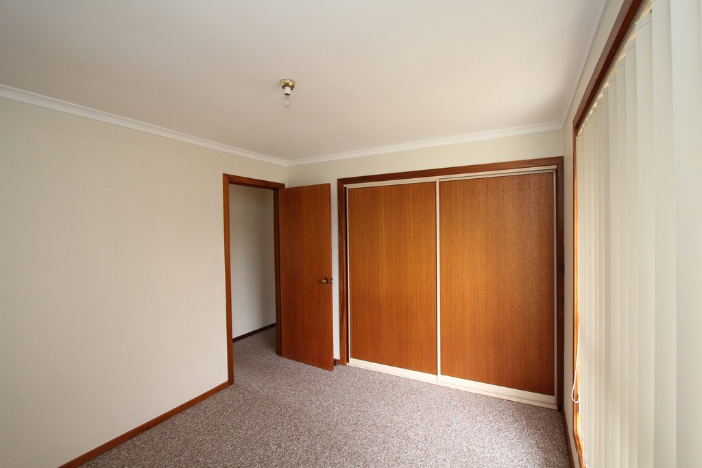 310 Kinnersley Avenue CANADIAN 11