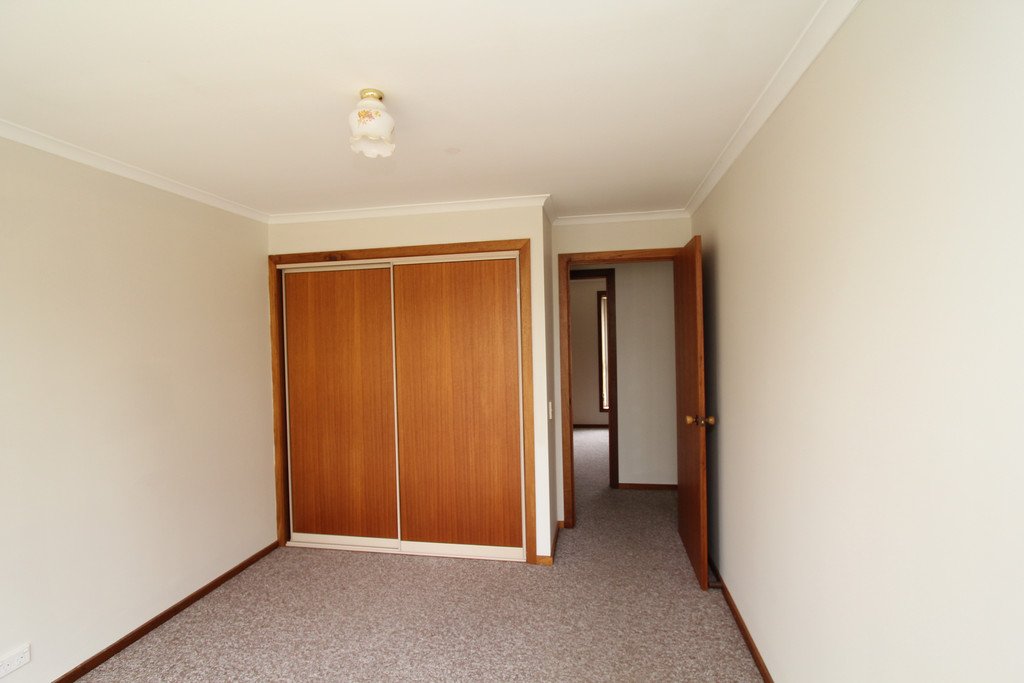 310 Kinnersley Avenue CANADIAN 13