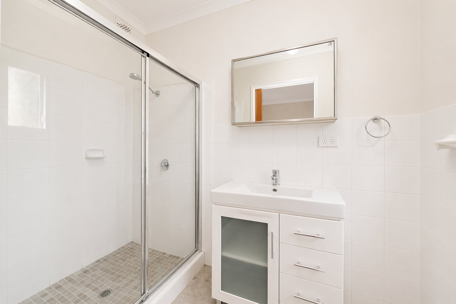 3/10 Kynaston Avenue RANDWICK 4