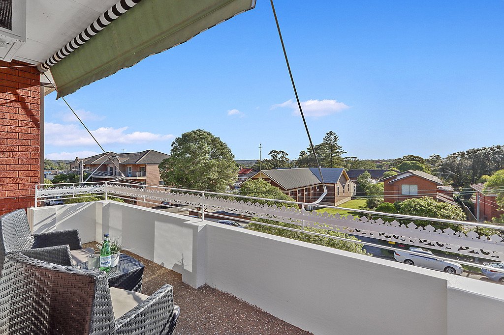 3/10 Letitia Street OATLEY 3