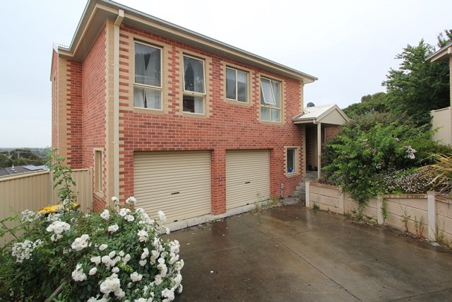 3/10 Manna Gum Heights MOUNT PLEASANT 1