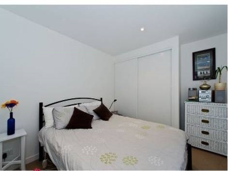 3/10 Marana Avenue ROSE BAY 6