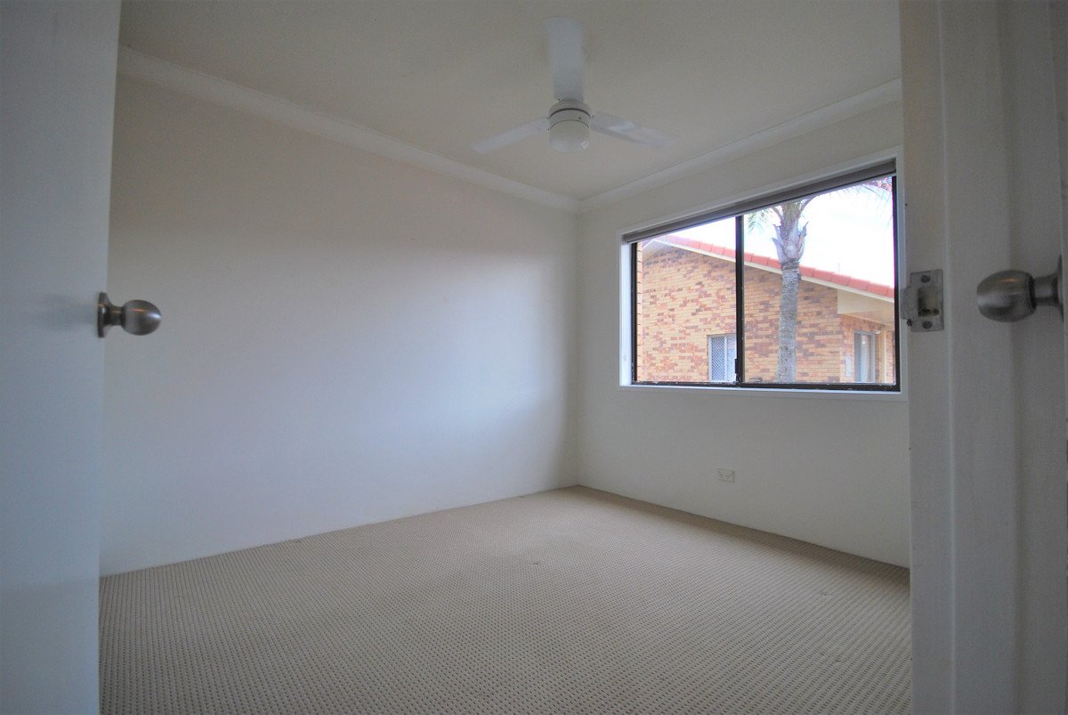 3/10 Mountain View Avenue MIAMI 4