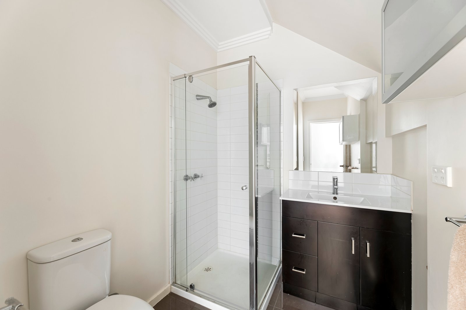 Real Estate and Property in 3/10 Osborne Grove, Preston, VIC