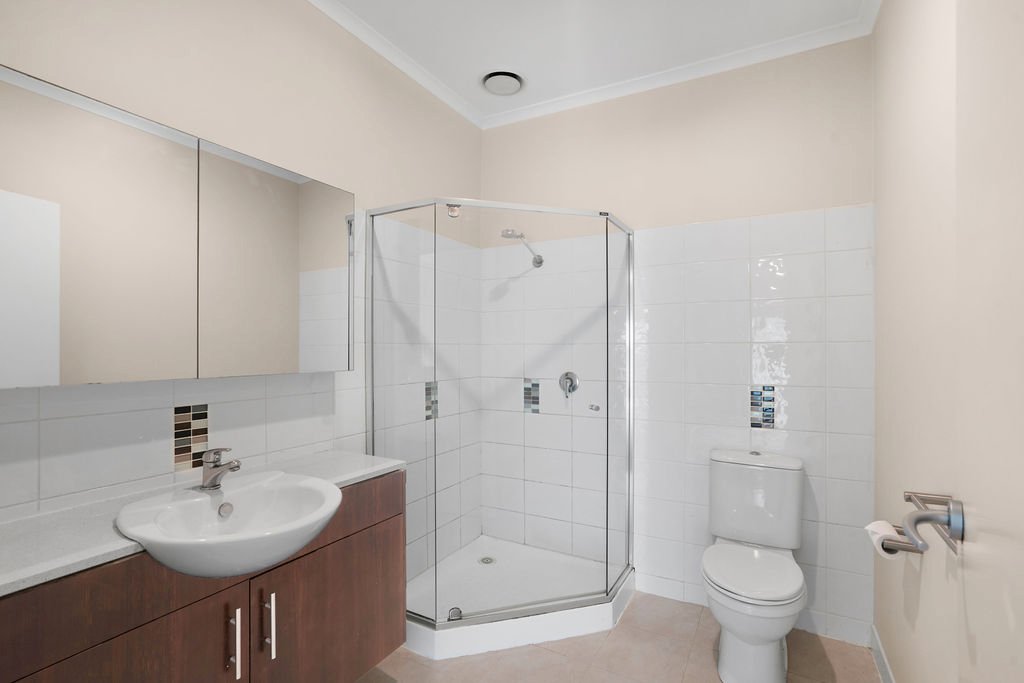 Real Estate and Property in 3/10 Rosanna Road, Heidelberg, VIC