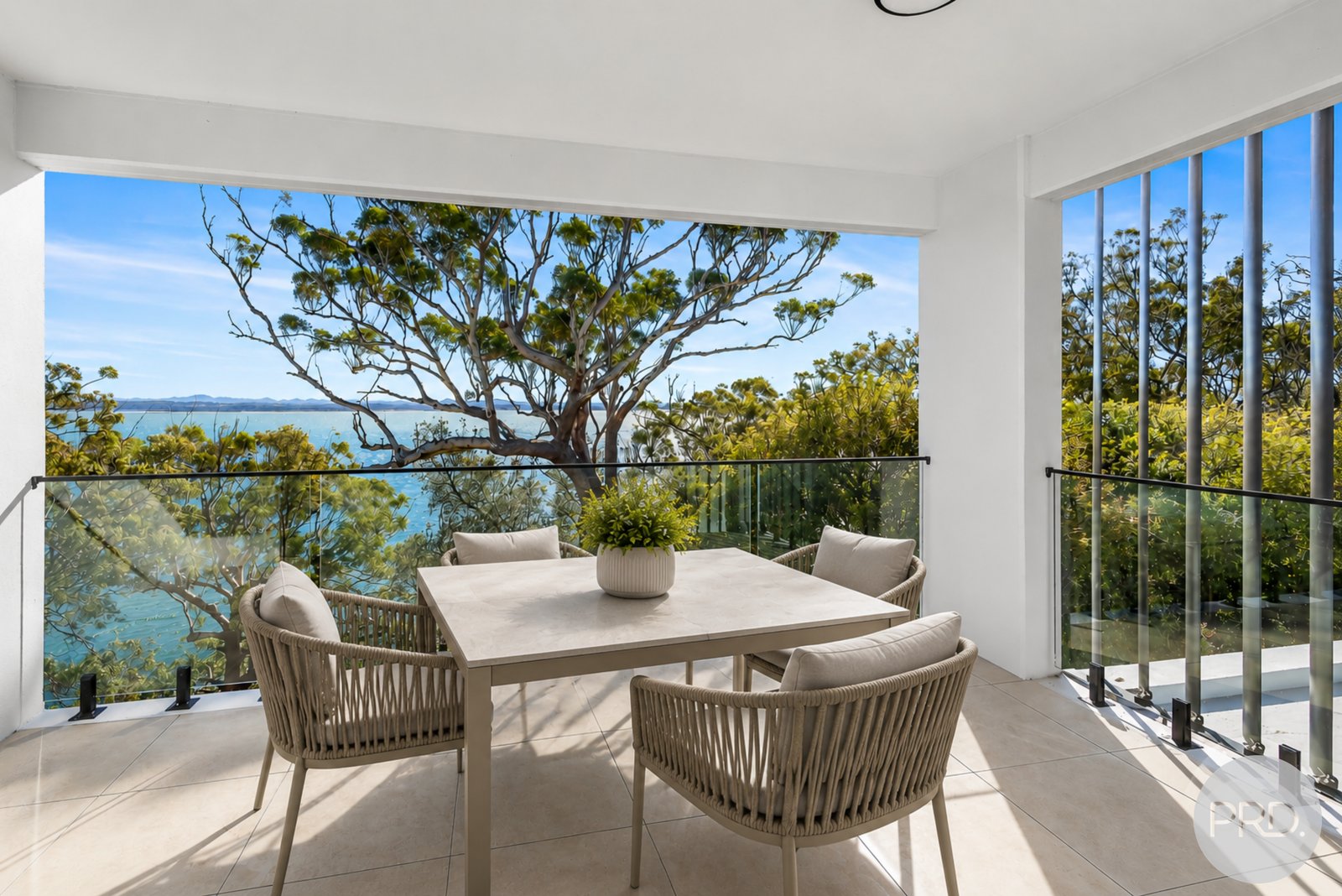 3/10 Thurlow Avenue NELSON BAY 1