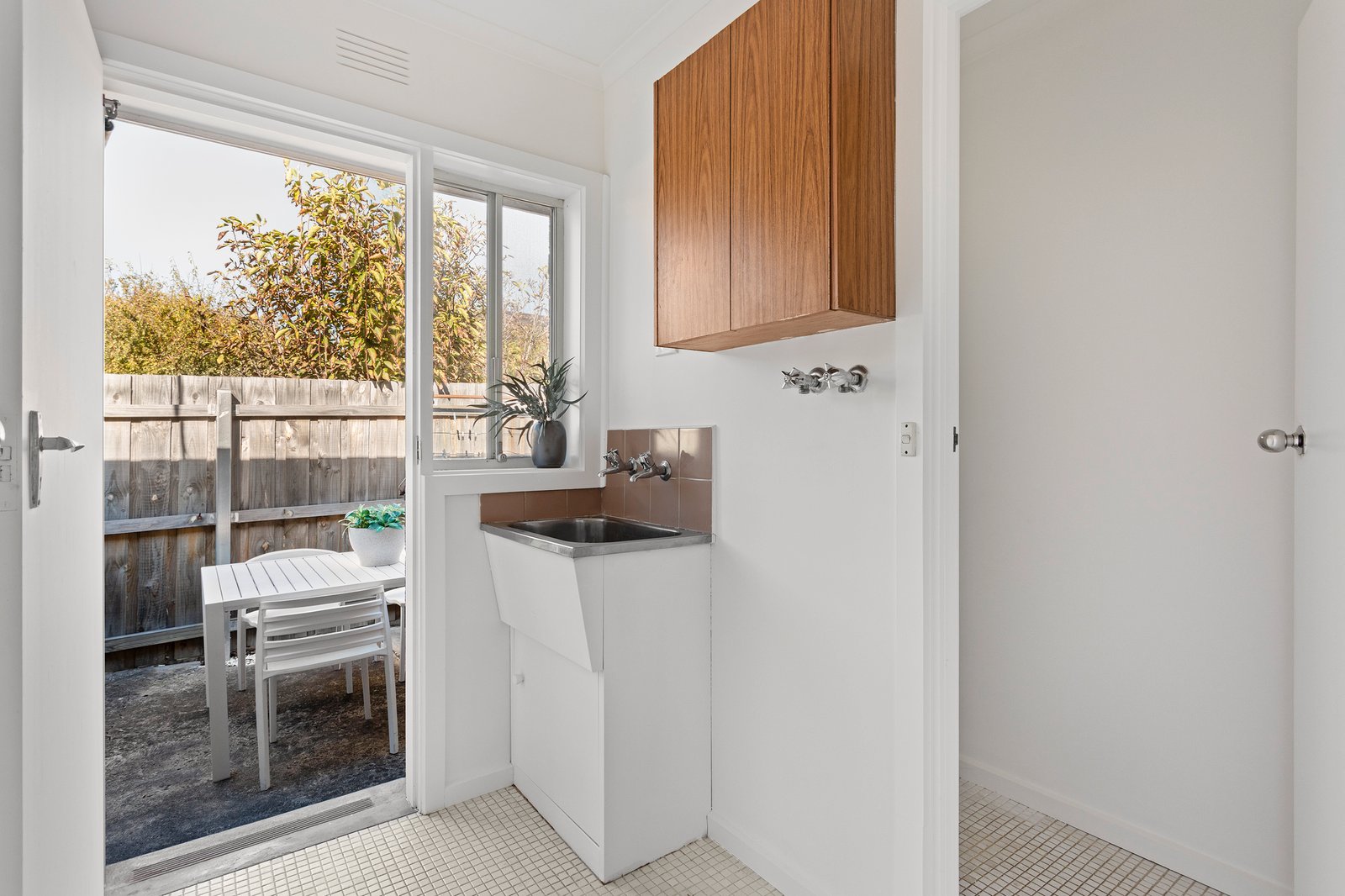 Real Estate and Property in 3/10 Wattle Grove, Mckinnon, VIC