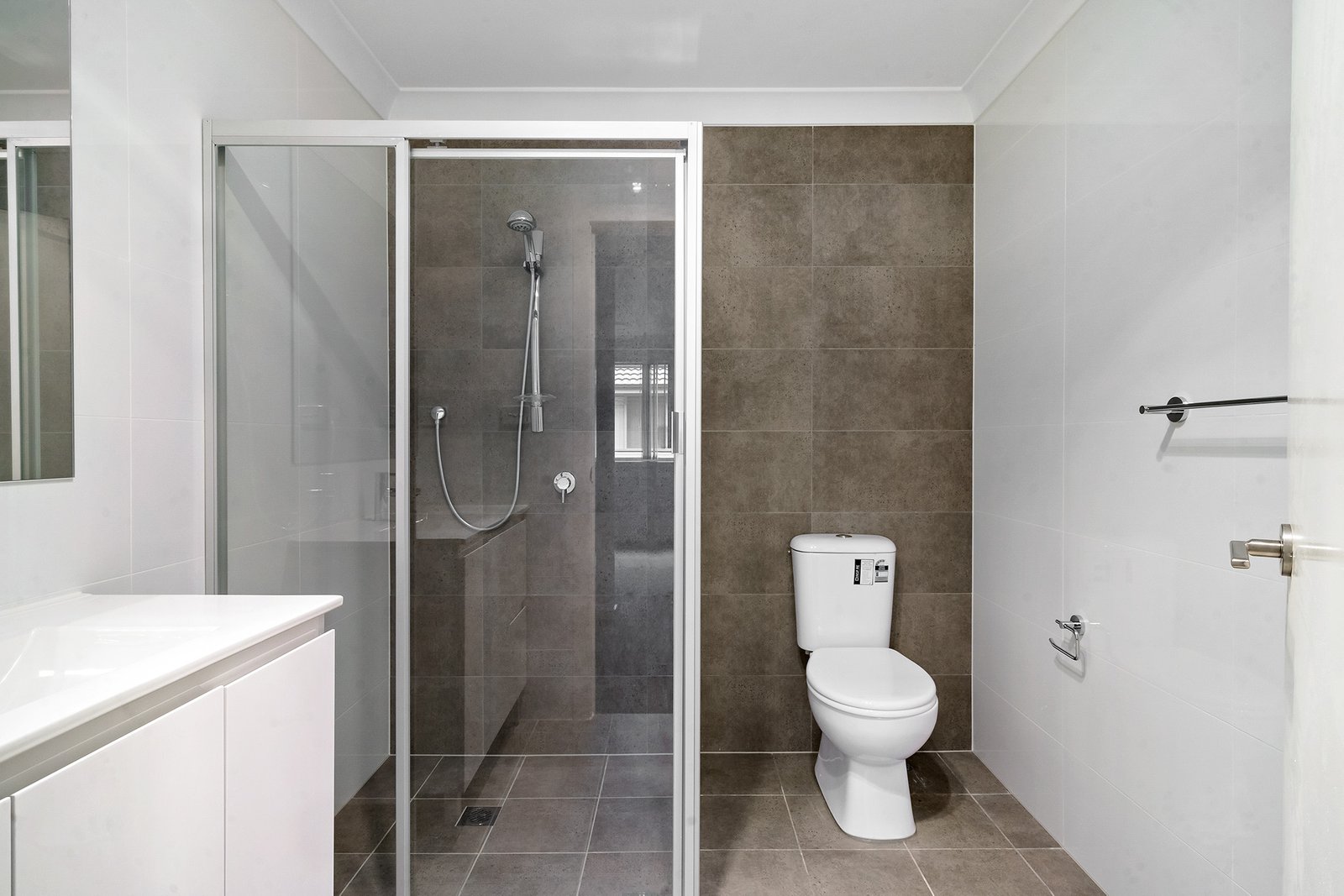 3/100 Great Western Hwy  Kingswood 6