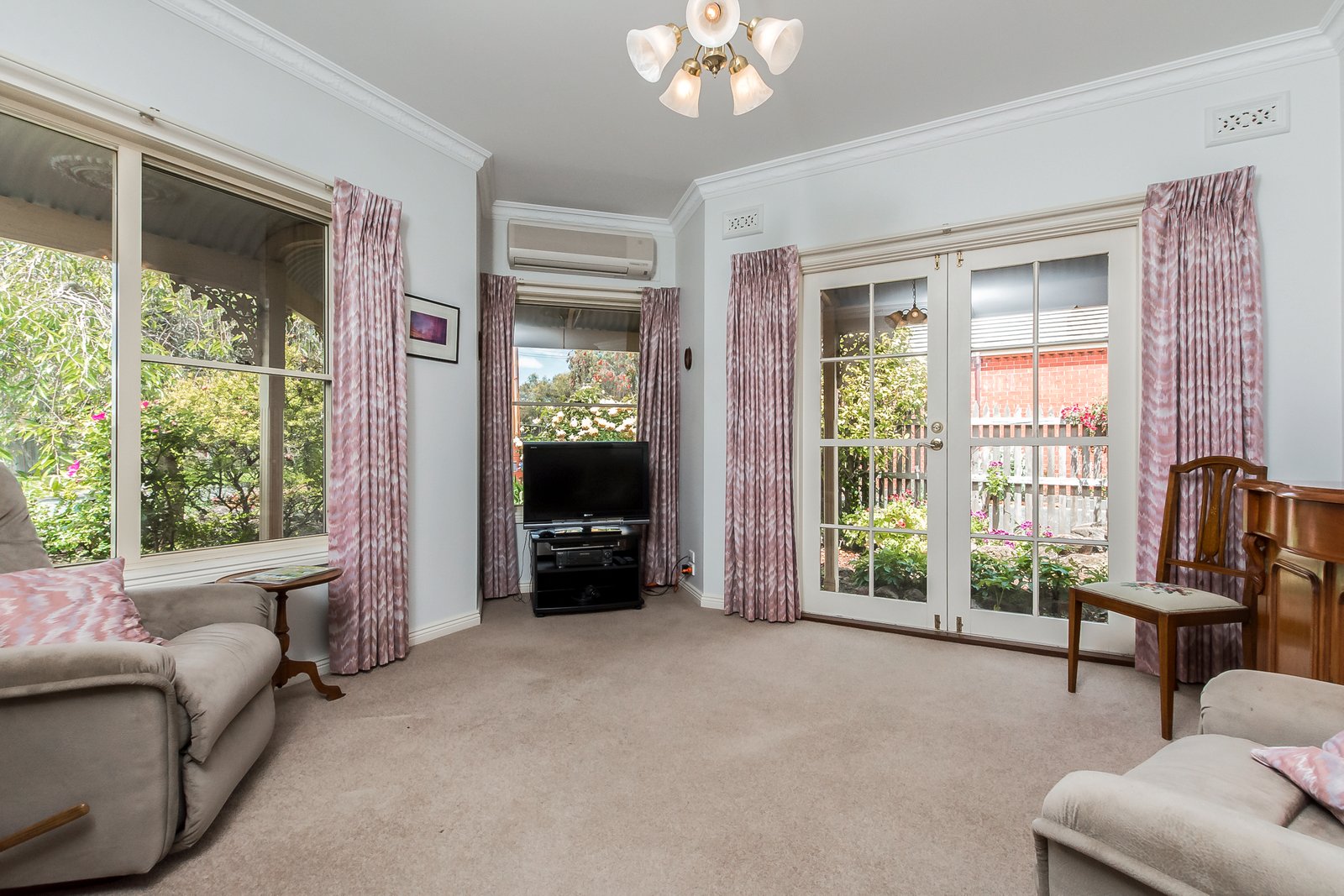Gallery: 3/100 Mt Pleasant Road