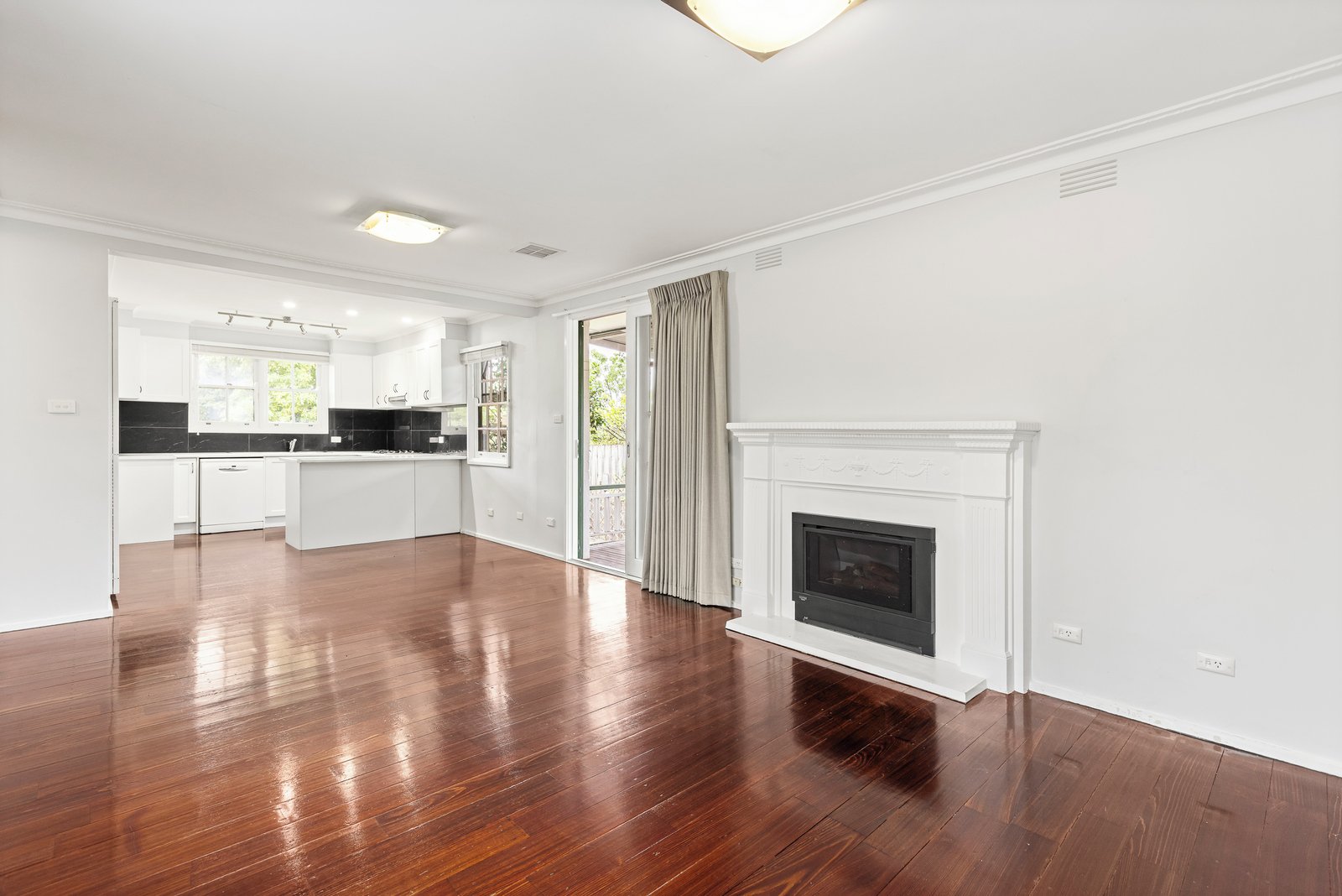 3/100 Warrigal Road, Surrey Hills, 3127