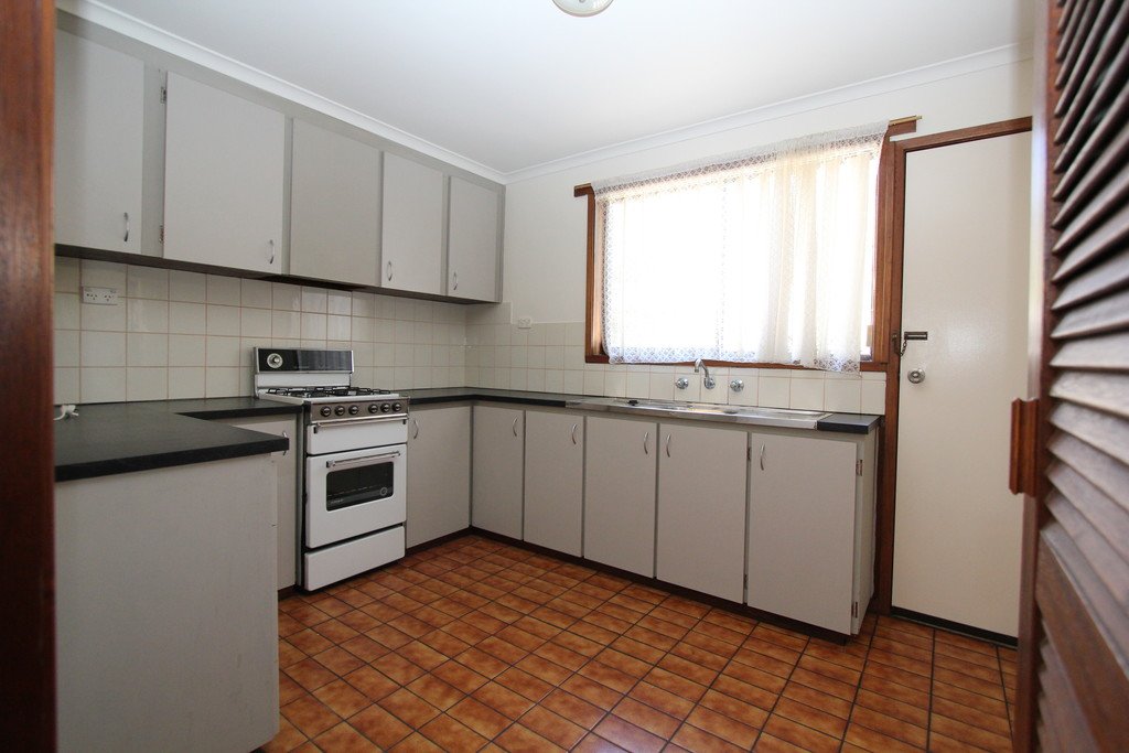 3/1000 Sherrard Street BLACK HILL 2