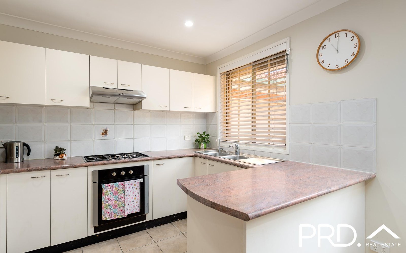 3/101 Tompson Road PANANIA 5
