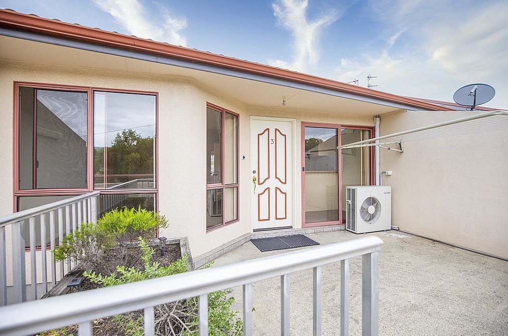 3/102 Central Road UNANDERRA 6