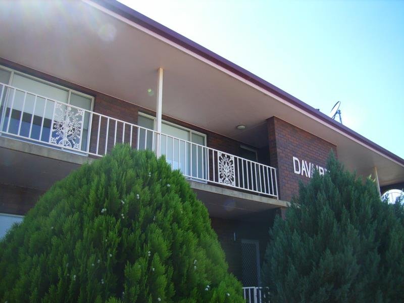 3/102 Crampton Street WAGGA WAGGA 1
