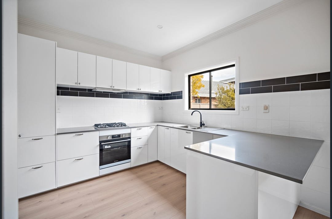 3/102 Flowerdale Road LIVERPOOL 3