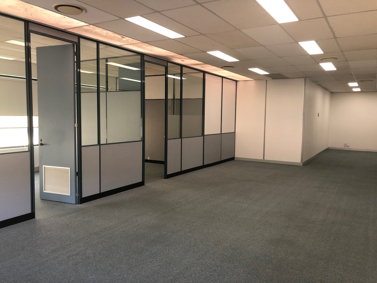 Gallery: 3/1040 Dandenong Road