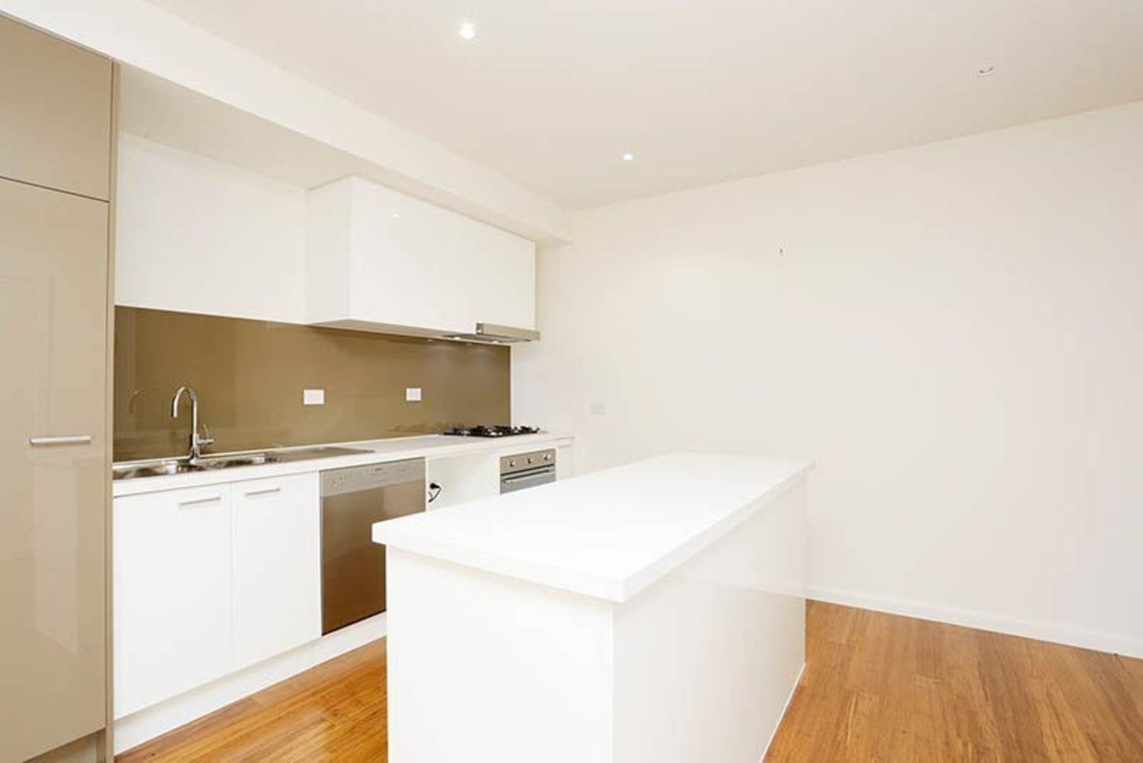 Gallery: 310/436-442 Huntingdale Road