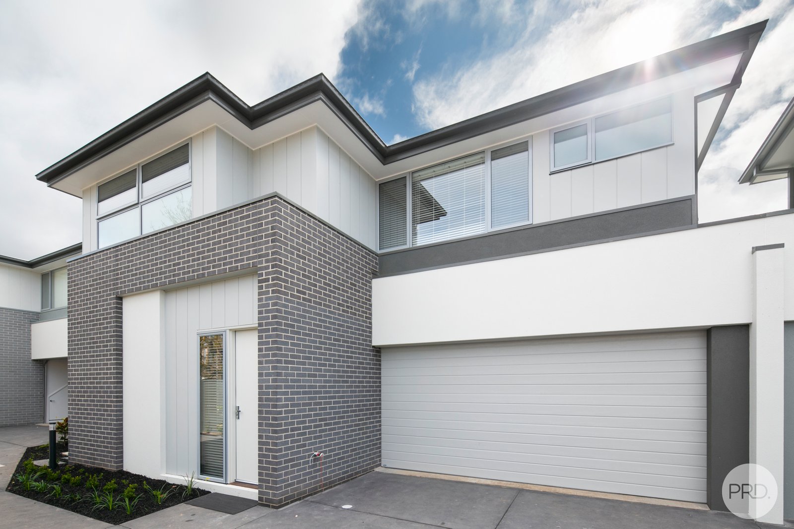 3/105 Forest Street LAKE WENDOUREE 1