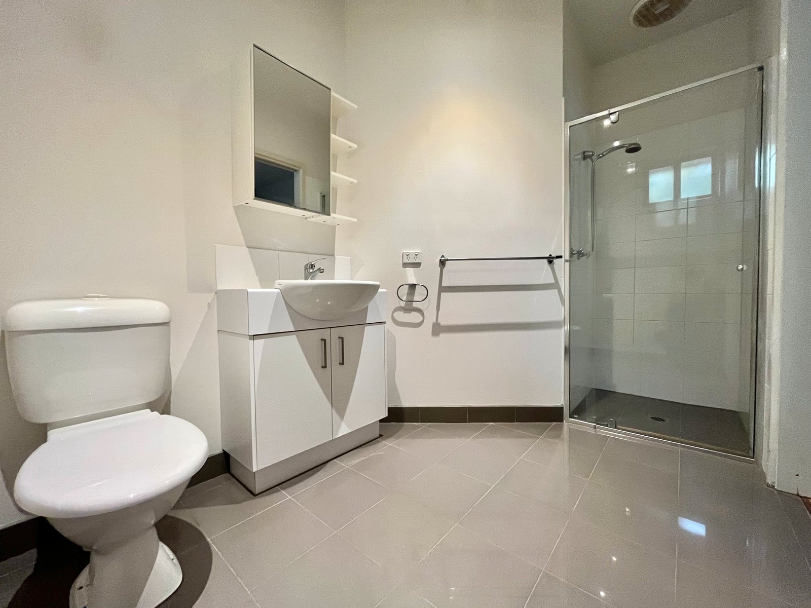 Gallery: 3/105 Stephensons Road