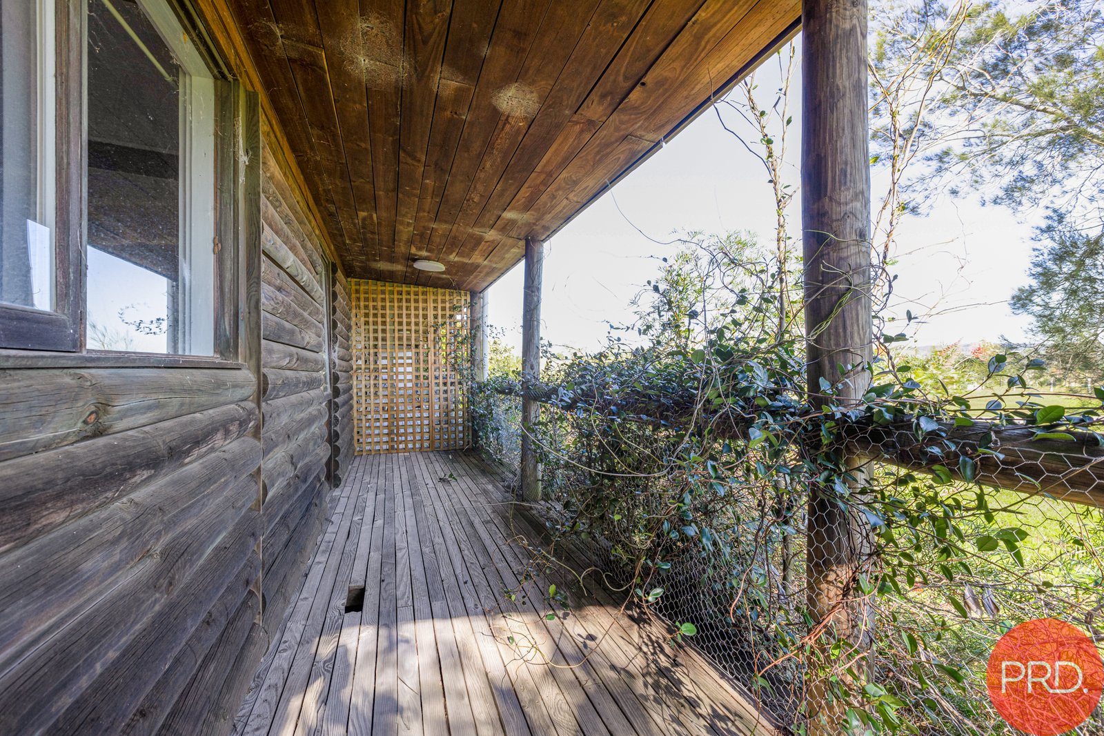 3/105 Windermere Road LOCHINVAR 8