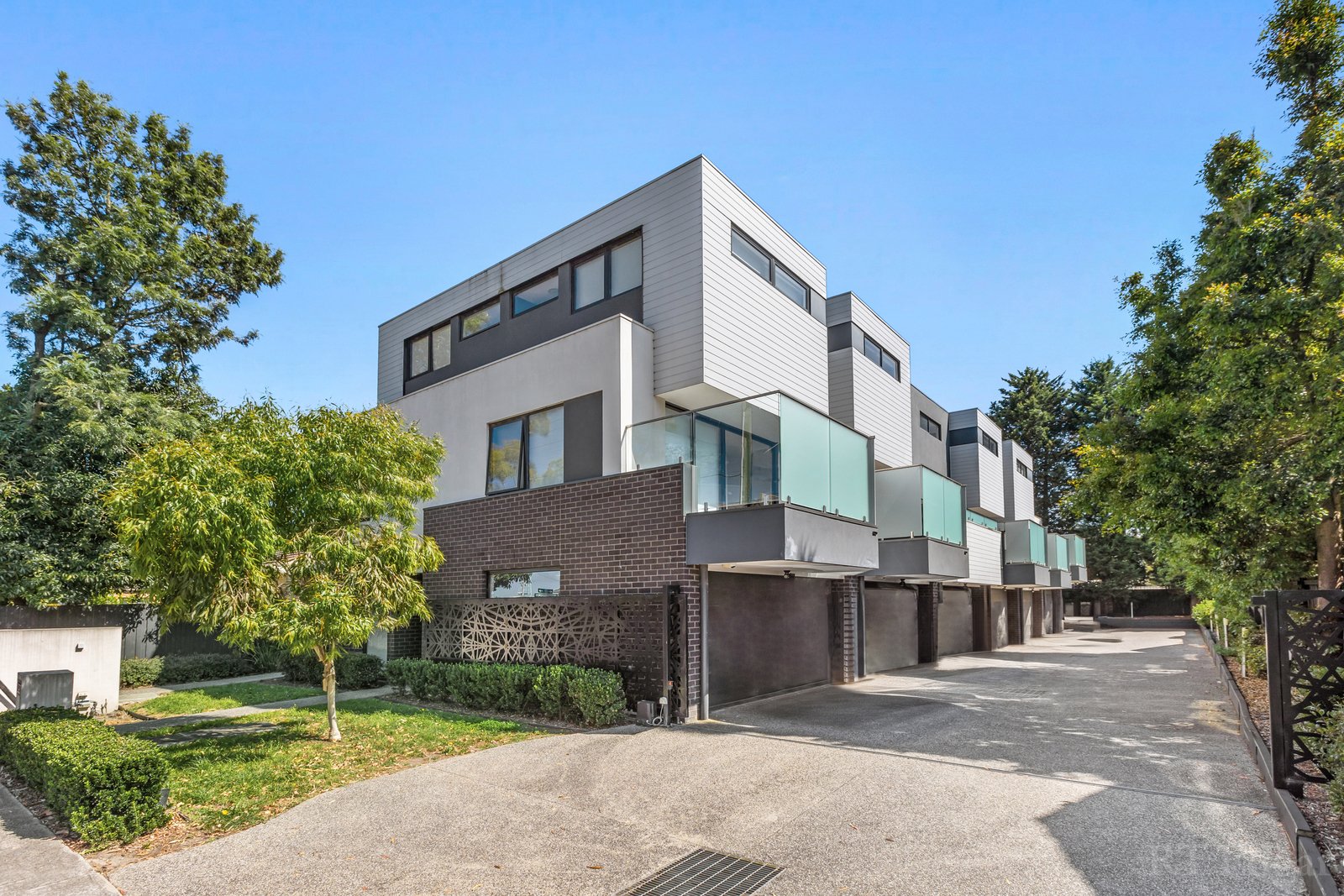 Real Estate and Property in 3/1051 Doncaster Road, Doncaster East, VIC