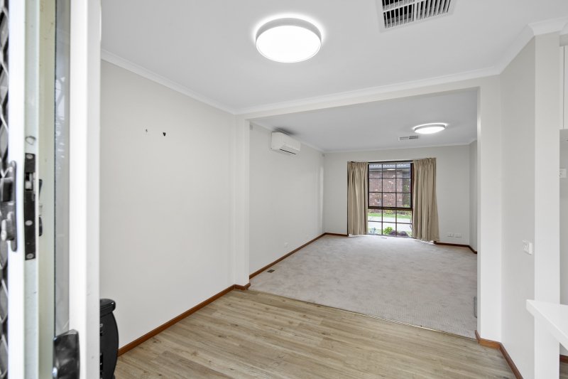 Gallery: 3/106 Burnbank Close