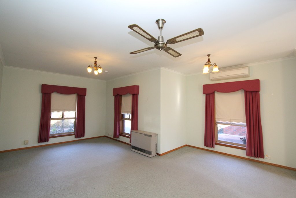 3/106 Warrenheip Street BUNINYONG 3