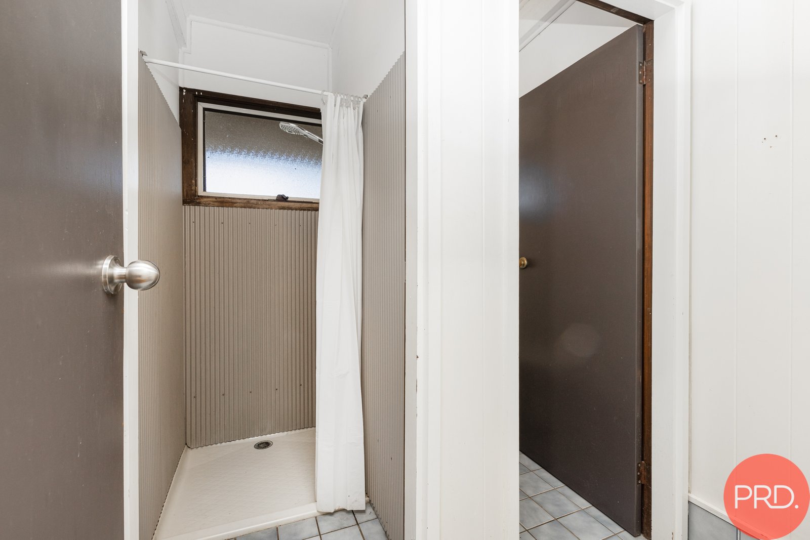 3/107 Windermere Road LOCHINVAR 8