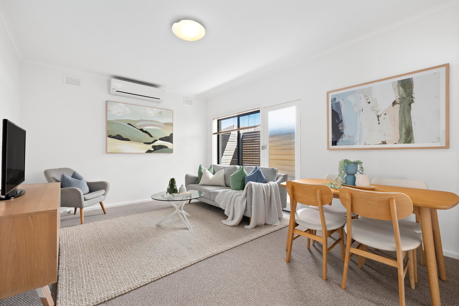 Gallery: 3/10A Eddys Grove