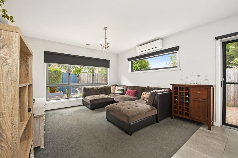 Gallery: 310B Joseph Street
