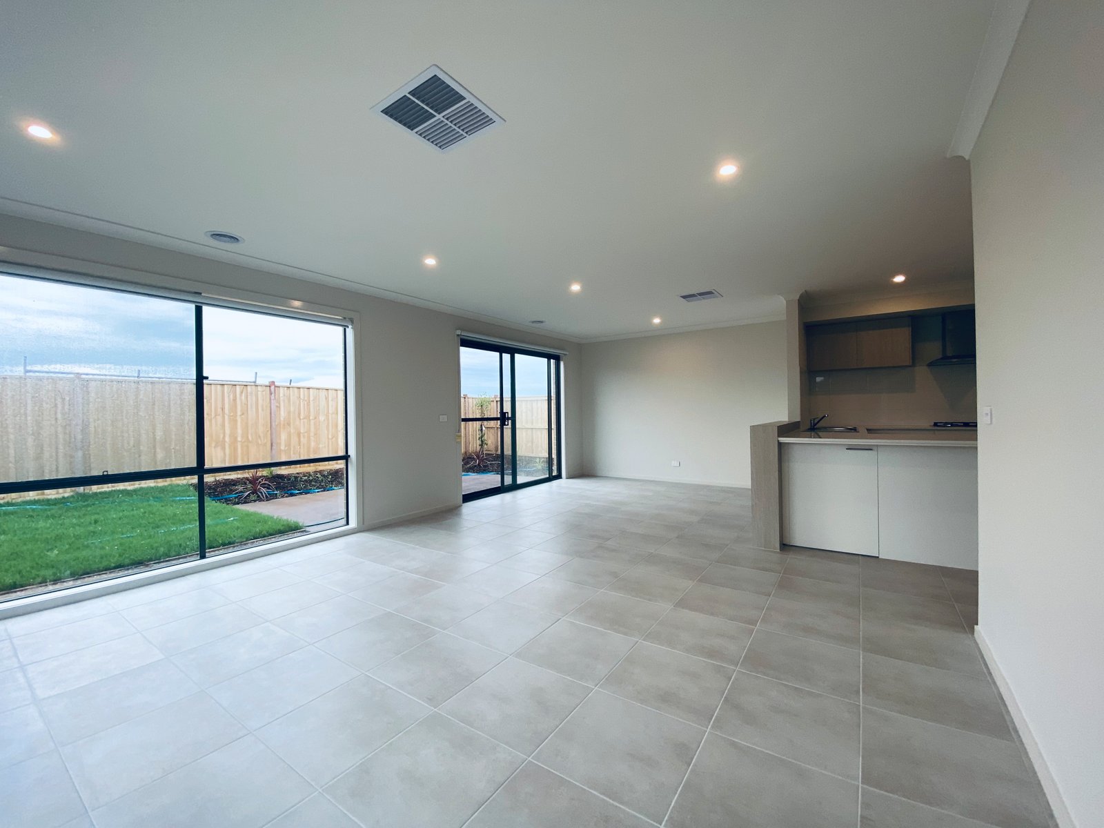 Gallery: 311 Boundary Road